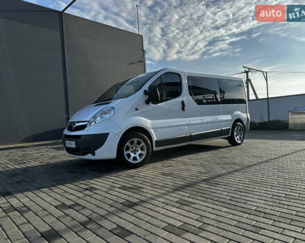 Белый Опель Виваро, объемом двигателя 2 л и пробегом 440 тыс. км за 11299 $, фото 31 на Automoto.ua