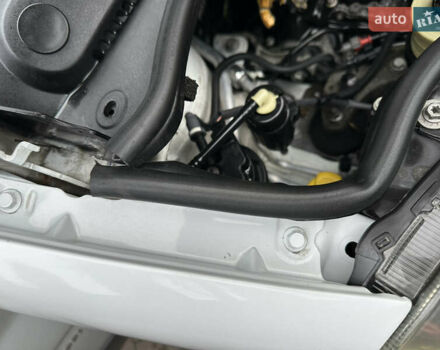 Белый Опель Виваро, объемом двигателя 2 л и пробегом 284 тыс. км за 13500 $, фото 99 на Automoto.ua