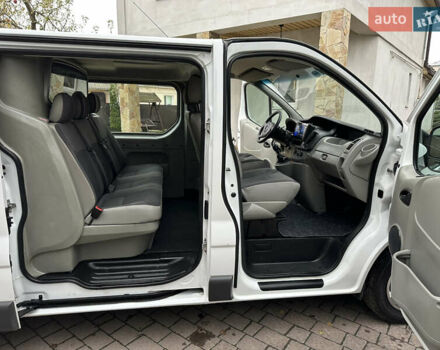 Белый Опель Виваро, объемом двигателя 2 л и пробегом 284 тыс. км за 13500 $, фото 75 на Automoto.ua