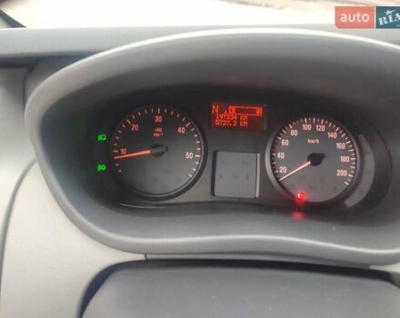 Білий Опель Віваро, об'ємом двигуна 2.5 л та пробігом 197 тис. км за 14600 $, фото 8 на Automoto.ua