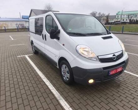 Белый Опель Виваро, объемом двигателя 0 л и пробегом 289 тыс. км за 12300 $, фото 1 на Automoto.ua