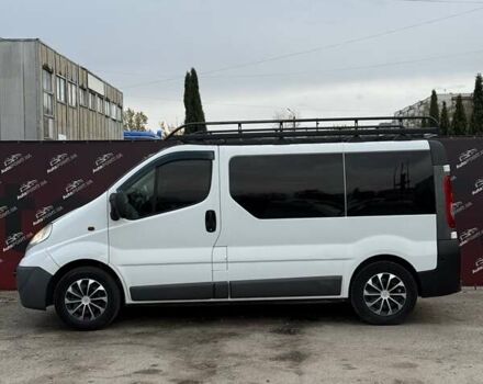 Опель Віваро 2011 у Сумах на Automoto.ua Білий Опель Віваро, об'ємом двигуна 2 л та пробігом 294 тис. км за 10800 $, фото 4 на Automoto.ua