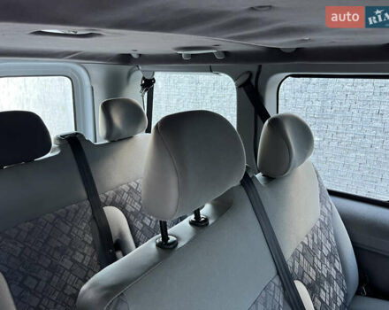 Опель Віваро 2011 у Луцьку на Automoto.ua Білий Опель Віваро, об'ємом двигуна 2 л та пробігом 130 тис. км за 11200 $, фото 13 на Automoto.ua