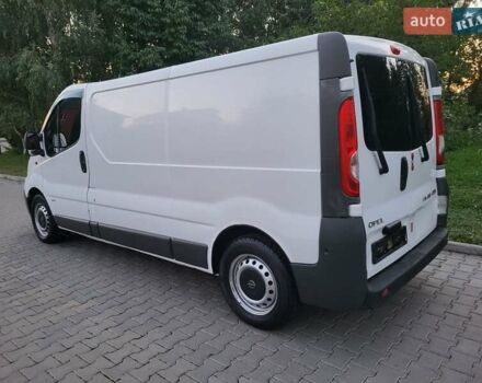 Білий Опель Віваро, об'ємом двигуна 2 л та пробігом 242 тис. км за 9888 $, фото 28 на Automoto.ua