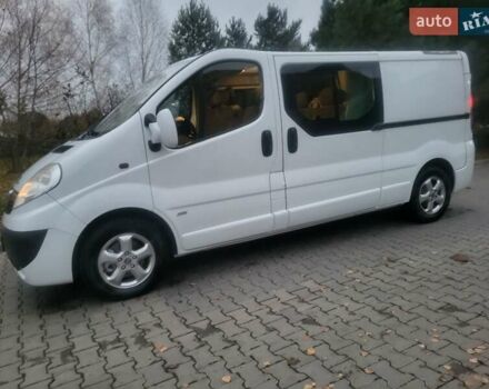 Белый Опель Виваро, объемом двигателя 2 л и пробегом 265 тыс. км за 13300 $, фото 46 на Automoto.ua