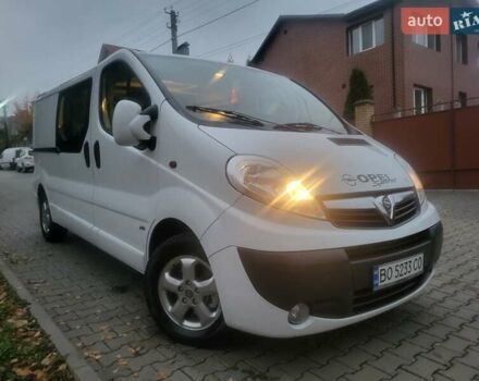 Белый Опель Виваро, объемом двигателя 2 л и пробегом 265 тыс. км за 13300 $, фото 4 на Automoto.ua