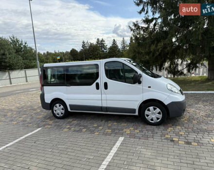 Білий Опель Віваро, об'ємом двигуна 2 л та пробігом 176 тис. км за 11500 $, фото 9 на Automoto.ua