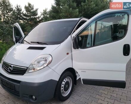 Білий Опель Віваро, об'ємом двигуна 2 л та пробігом 242 тис. км за 9888 $, фото 58 на Automoto.ua