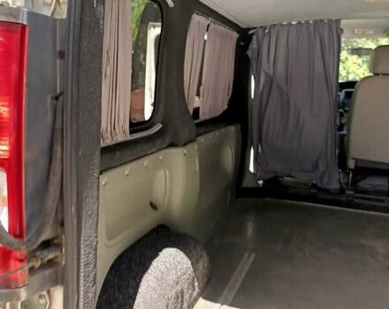 Білий Опель Віваро, об'ємом двигуна 2 л та пробігом 253 тис. км за 10200 $, фото 7 на Automoto.ua