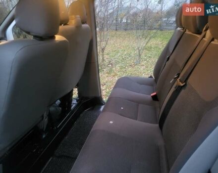 Белый Опель Виваро, объемом двигателя 2 л и пробегом 265 тыс. км за 13300 $, фото 89 на Automoto.ua