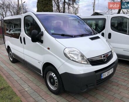 Білий Опель Віваро, об'ємом двигуна 2 л та пробігом 264 тис. км за 14600 $, фото 8 на Automoto.ua