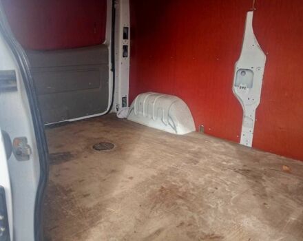 Белый Опель Виваро, объемом двигателя 2 л и пробегом 350 тыс. км за 10500 $, фото 5 на Automoto.ua