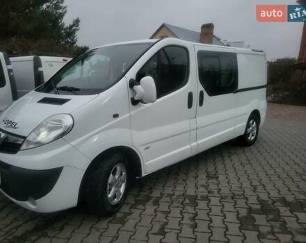 Белый Опель Виваро, объемом двигателя 2 л и пробегом 265 тыс. км за 13300 $, фото 10 на Automoto.ua