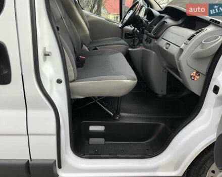 Білий Опель Віваро, об'ємом двигуна 2 л та пробігом 264 тис. км за 14600 $, фото 36 на Automoto.ua