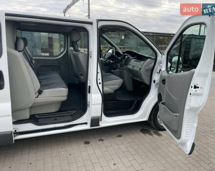 Білий Опель Віваро, об'ємом двигуна 2 л та пробігом 259 тис. км за 14899 $, фото 39 на Automoto.ua