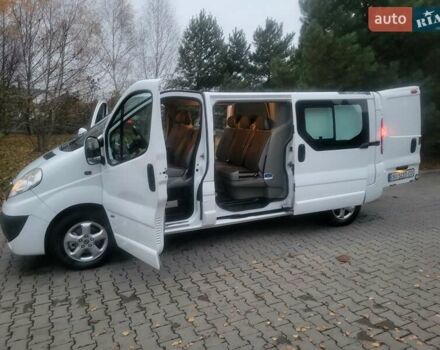 Белый Опель Виваро, объемом двигателя 2 л и пробегом 265 тыс. км за 13300 $, фото 65 на Automoto.ua