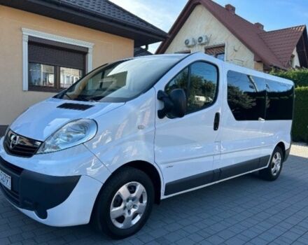 Белый Опель Виваро, объемом двигателя 2 л и пробегом 210 тыс. км за 8500 $, фото 2 на Automoto.ua