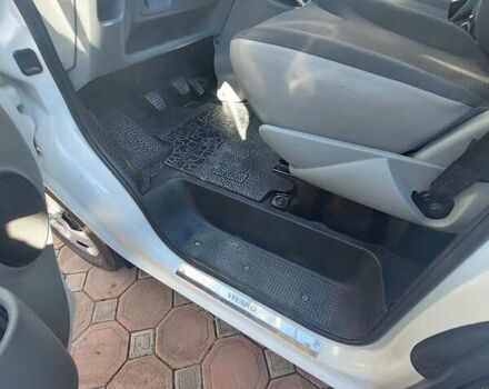 Белый Опель Виваро, объемом двигателя 2 л и пробегом 150 тыс. км за 12450 $, фото 13 на Automoto.ua