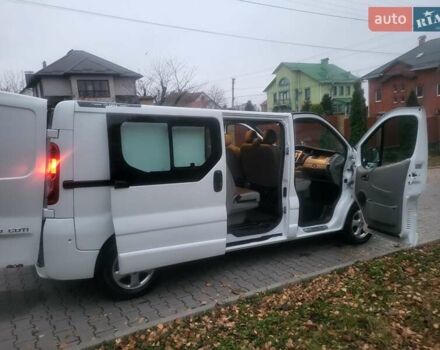 Белый Опель Виваро, объемом двигателя 2 л и пробегом 265 тыс. км за 13300 $, фото 53 на Automoto.ua