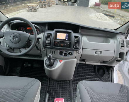 Білий Опель Віваро, об'ємом двигуна 2 л та пробігом 259 тис. км за 14899 $, фото 46 на Automoto.ua