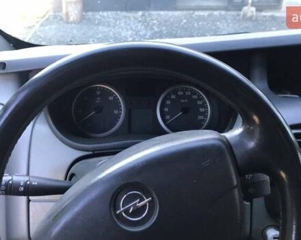 Білий Опель Віваро, об'ємом двигуна 2 л та пробігом 317 тис. км за 7800 $, фото 16 на Automoto.ua