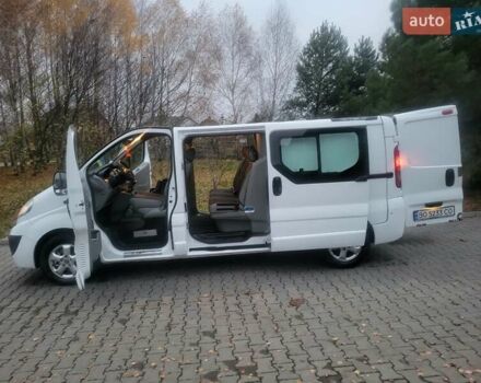 Белый Опель Виваро, объемом двигателя 2 л и пробегом 265 тыс. км за 13300 $, фото 60 на Automoto.ua