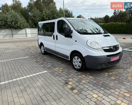 Білий Опель Віваро, об'ємом двигуна 2 л та пробігом 176 тис. км за 11500 $, фото 6 на Automoto.ua