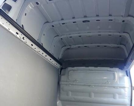 Белый Опель Виваро, объемом двигателя 2 л и пробегом 150 тыс. км за 12450 $, фото 2 на Automoto.ua