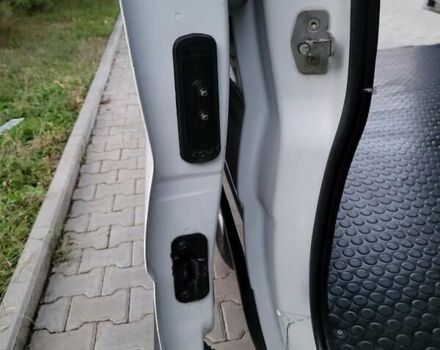 Білий Опель Віваро, об'ємом двигуна 2 л та пробігом 242 тис. км за 9888 $, фото 89 на Automoto.ua