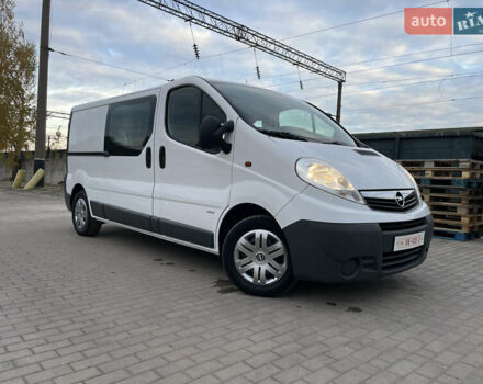 Білий Опель Віваро, об'ємом двигуна 2 л та пробігом 259 тис. км за 14899 $, фото 11 на Automoto.ua