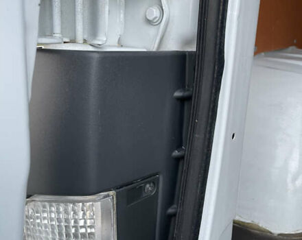 Білий Опель Віваро, об'ємом двигуна 2 л та пробігом 259 тис. км за 14899 $, фото 56 на Automoto.ua