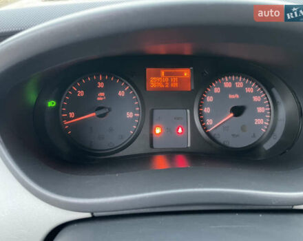 Білий Опель Віваро, об'ємом двигуна 2 л та пробігом 259 тис. км за 14899 $, фото 44 на Automoto.ua