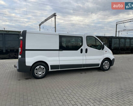 Білий Опель Віваро, об'ємом двигуна 2 л та пробігом 259 тис. км за 14899 $, фото 15 на Automoto.ua