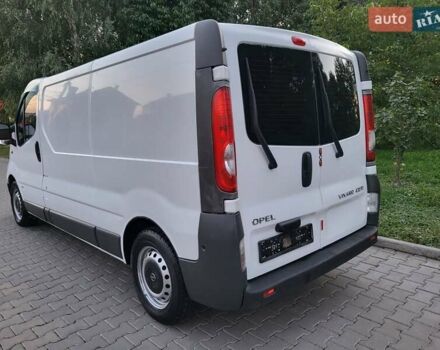 Білий Опель Віваро, об'ємом двигуна 2 л та пробігом 242 тис. км за 9888 $, фото 31 на Automoto.ua