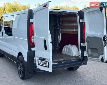Белый Опель Виваро, объемом двигателя 2 л и пробегом 243 тыс. км за 11200 $, фото 16 на Automoto.ua