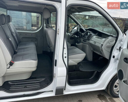 Білий Опель Віваро, об'ємом двигуна 2 л та пробігом 259 тис. км за 14899 $, фото 40 на Automoto.ua