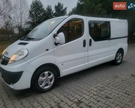 Белый Опель Виваро, объемом двигателя 2 л и пробегом 265 тыс. км за 13300 $, фото 48 на Automoto.ua