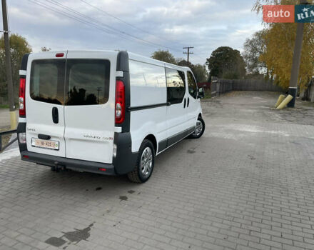 Білий Опель Віваро, об'ємом двигуна 2 л та пробігом 259 тис. км за 14899 $, фото 6 на Automoto.ua