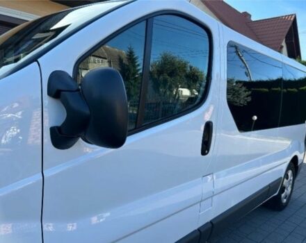 Белый Опель Виваро, объемом двигателя 2 л и пробегом 210 тыс. км за 8500 $, фото 7 на Automoto.ua