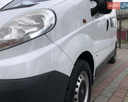 Білий Опель Віваро, об'ємом двигуна 2 л та пробігом 264 тис. км за 14600 $, фото 29 на Automoto.ua