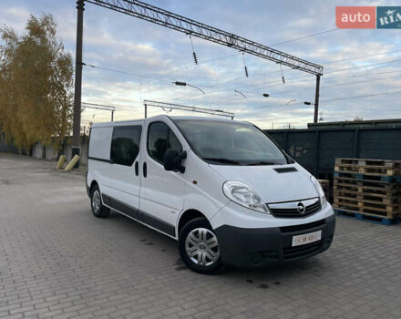 Білий Опель Віваро, об'ємом двигуна 2 л та пробігом 259 тис. км за 14899 $, фото 7 на Automoto.ua