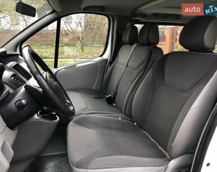 Білий Опель Віваро, об'ємом двигуна 2 л та пробігом 264 тис. км за 14600 $, фото 39 на Automoto.ua