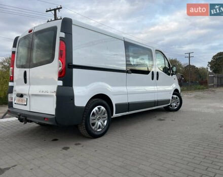 Білий Опель Віваро, об'ємом двигуна 2 л та пробігом 259 тис. км за 14899 $, фото 18 на Automoto.ua