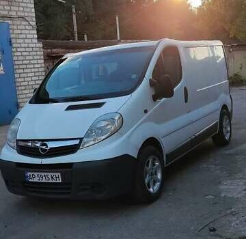 Белый Опель Виваро, объемом двигателя 2 л и пробегом 230 тыс. км за 7300 $, фото 3 на Automoto.ua