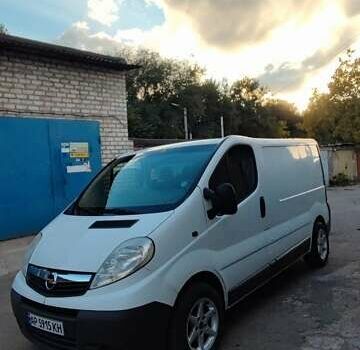 Белый Опель Виваро, объемом двигателя 2 л и пробегом 230 тыс. км за 7300 $, фото 7 на Automoto.ua