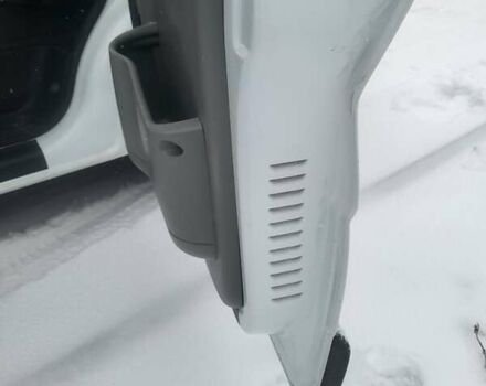 Белый Опель Виваро, объемом двигателя 2 л и пробегом 229 тыс. км за 8999 $, фото 44 на Automoto.ua