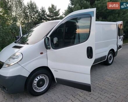 Білий Опель Віваро, об'ємом двигуна 2 л та пробігом 242 тис. км за 9888 $, фото 55 на Automoto.ua