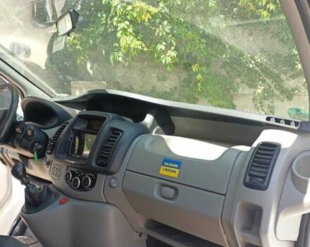Білий Опель Віваро, об'ємом двигуна 2 л та пробігом 253 тис. км за 10200 $, фото 5 на Automoto.ua