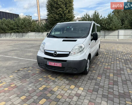 Білий Опель Віваро, об'ємом двигуна 2 л та пробігом 176 тис. км за 11500 $, фото 3 на Automoto.ua