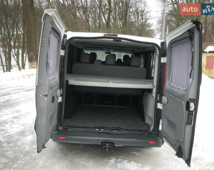 Белый Опель Виваро, объемом двигателя 2 л и пробегом 385 тыс. км за 14700 $, фото 18 на Automoto.ua